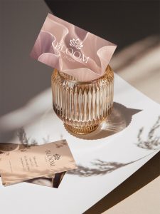 Brand Design Kit für Yoga Ayurveda Wellness und Beauty mit Logo und Sublogos
